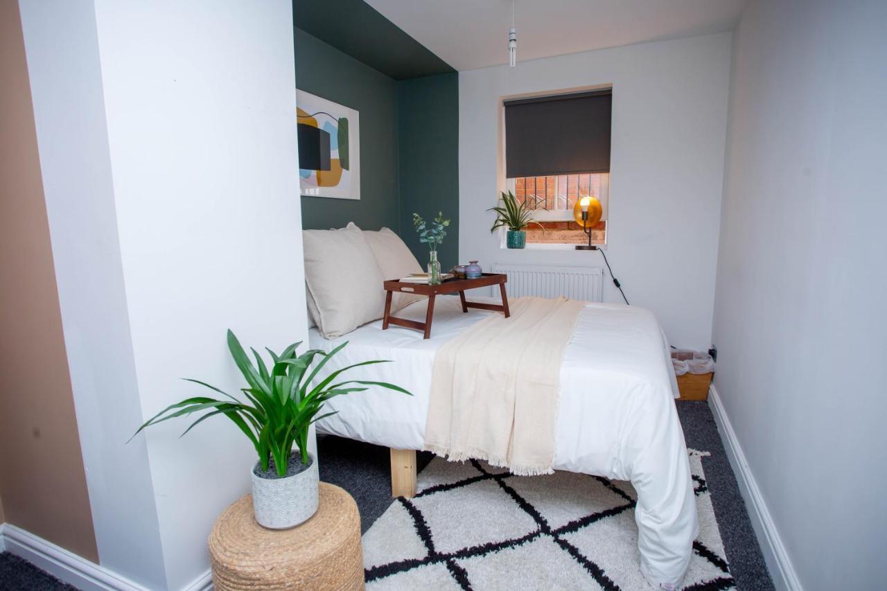 Nest Easy - Derngate Basement Apartment Northampton Exterior foto