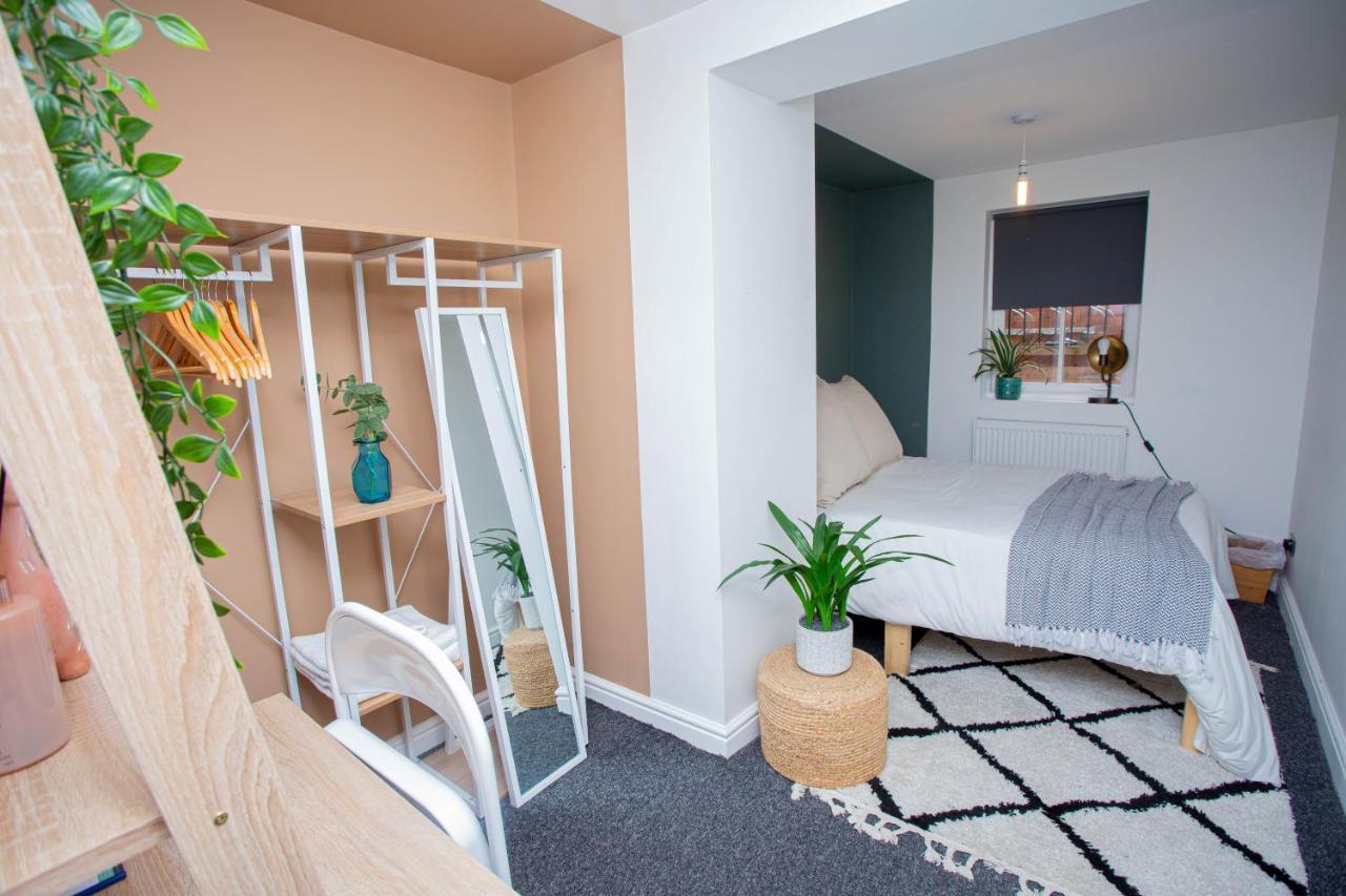 Nest Easy - Derngate Basement Apartment Northampton Exterior foto
