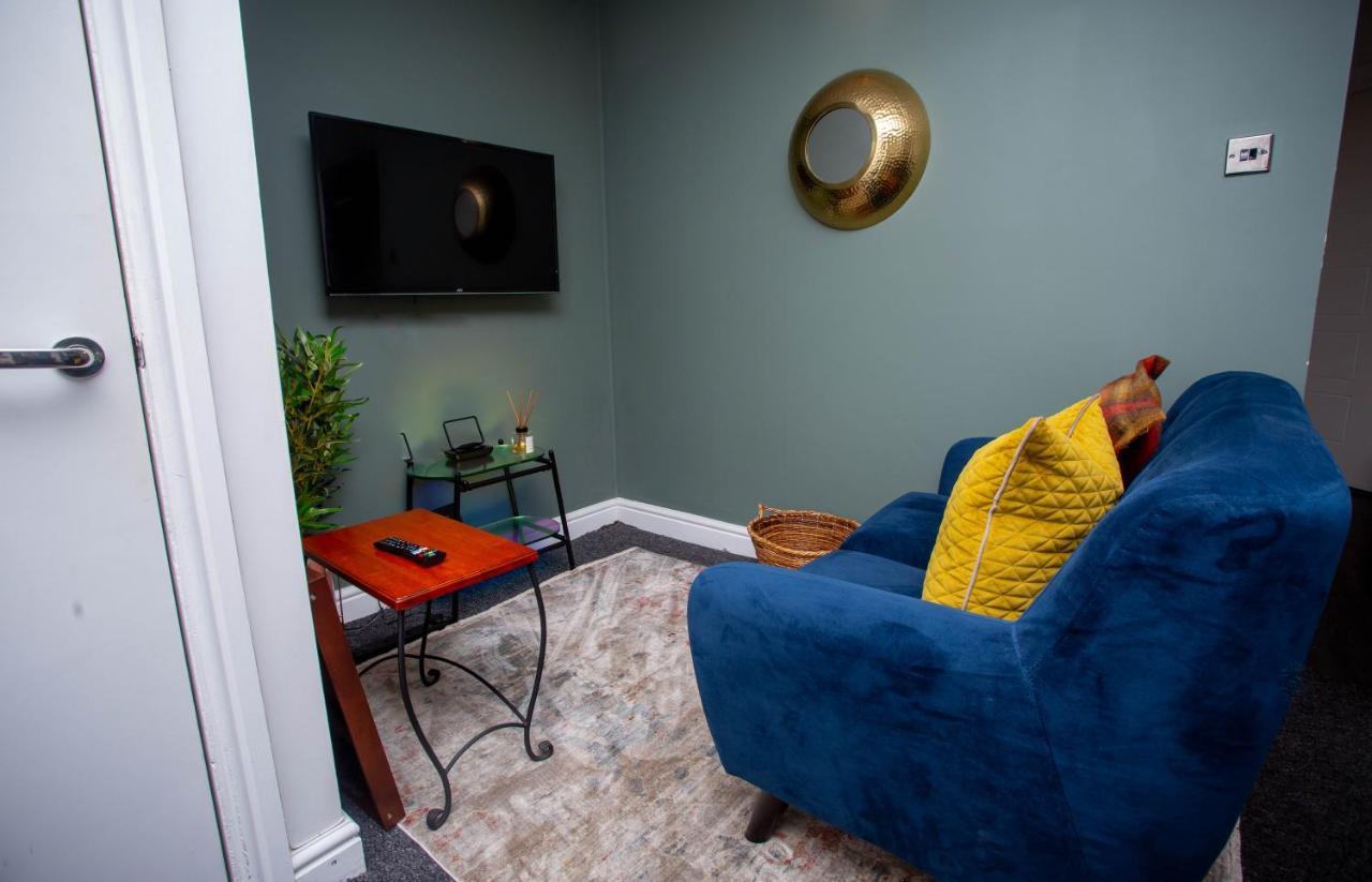 Nest Easy - Derngate Basement Apartment Northampton Exterior foto